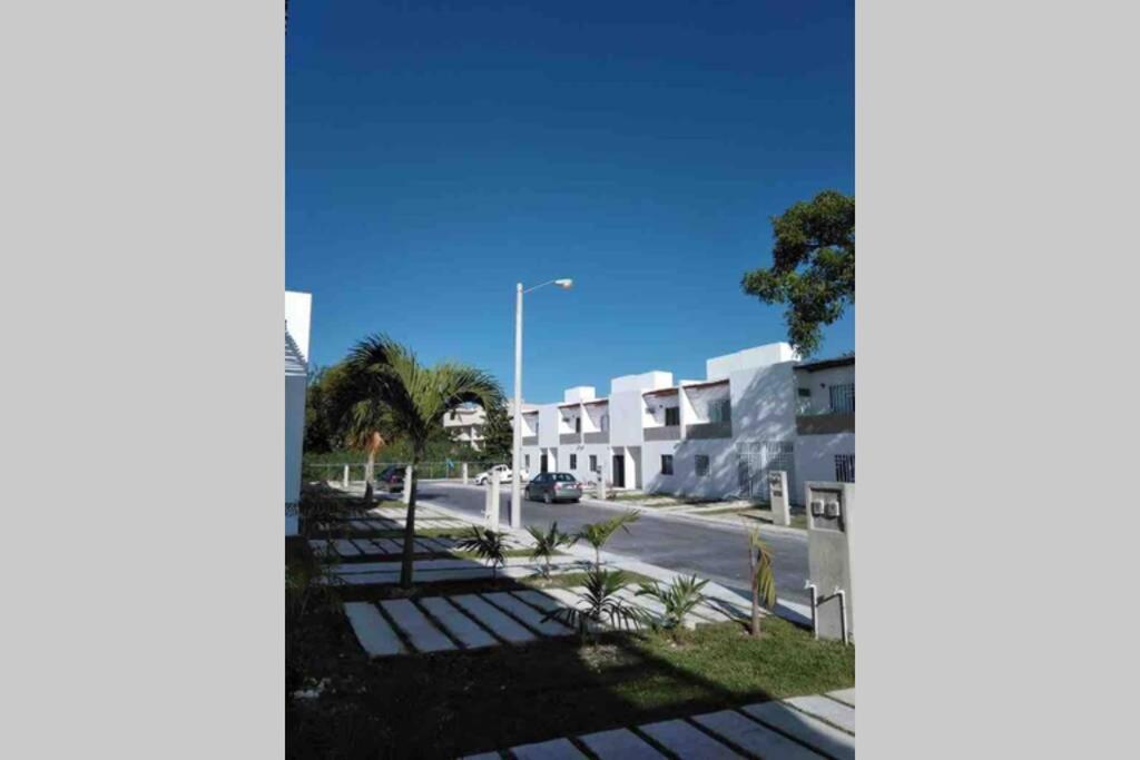 La Casa Del Arbol -4Bed 3 Bath Villa Puerto Morelos Exterior photo